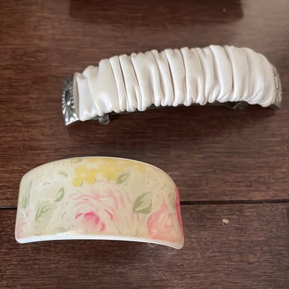 Vintage Collection of Hair Accessories - Picture 9 of 9